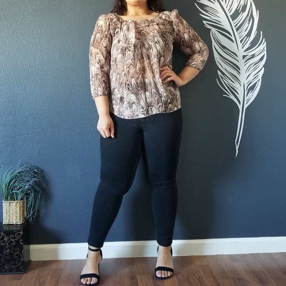 Jennifer Lopez Sheer Top - Picture 1 of 5